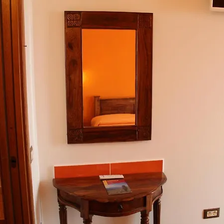 The Chalet, Guest house *